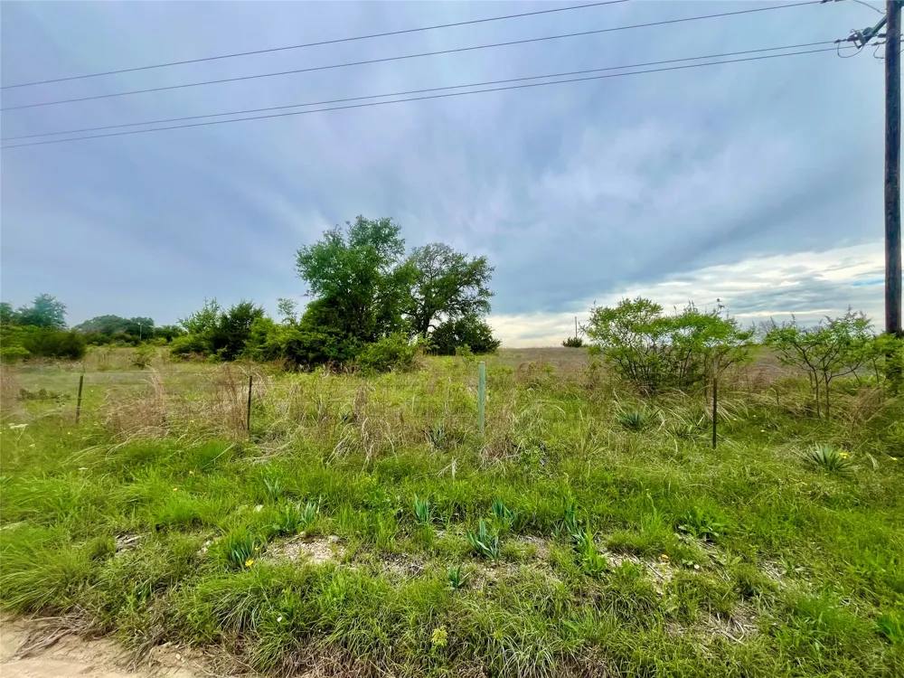 CR 301 Hamilton, TX 76531