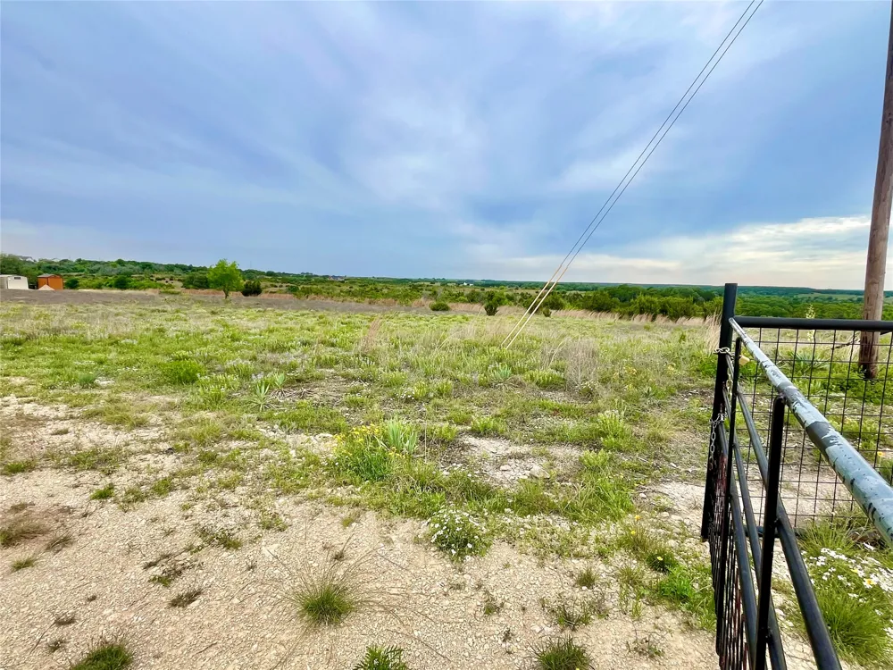CR 301 Hamilton, TX 76531