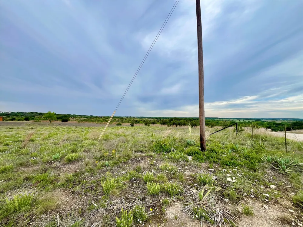 CR 301 Hamilton, TX 76531