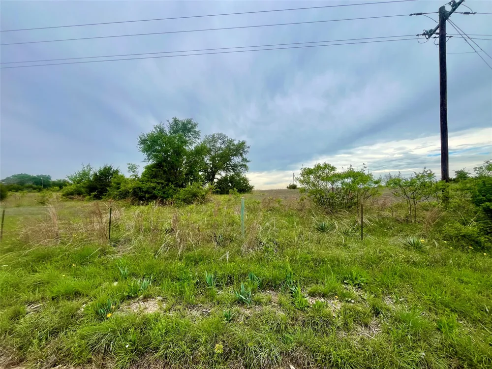 CR 301 Hamilton, TX 76531