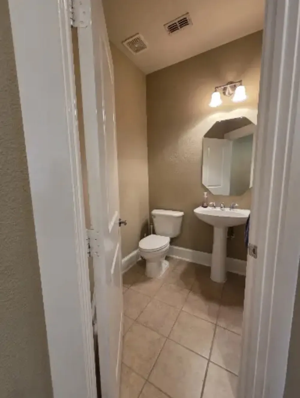 2600 Piazza Court #2 Grand Prairie, TX 75054