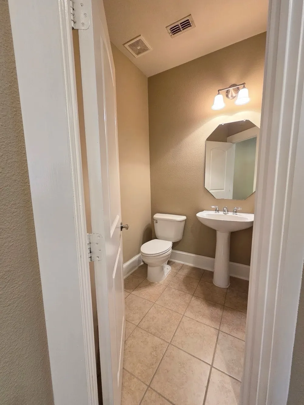2600 Piazza Court #2 Grand Prairie, TX 75054