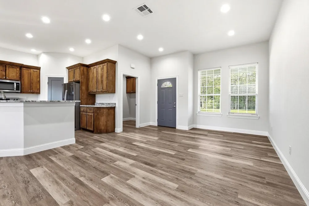 903 W Cardinal Street Ector, TX 75439