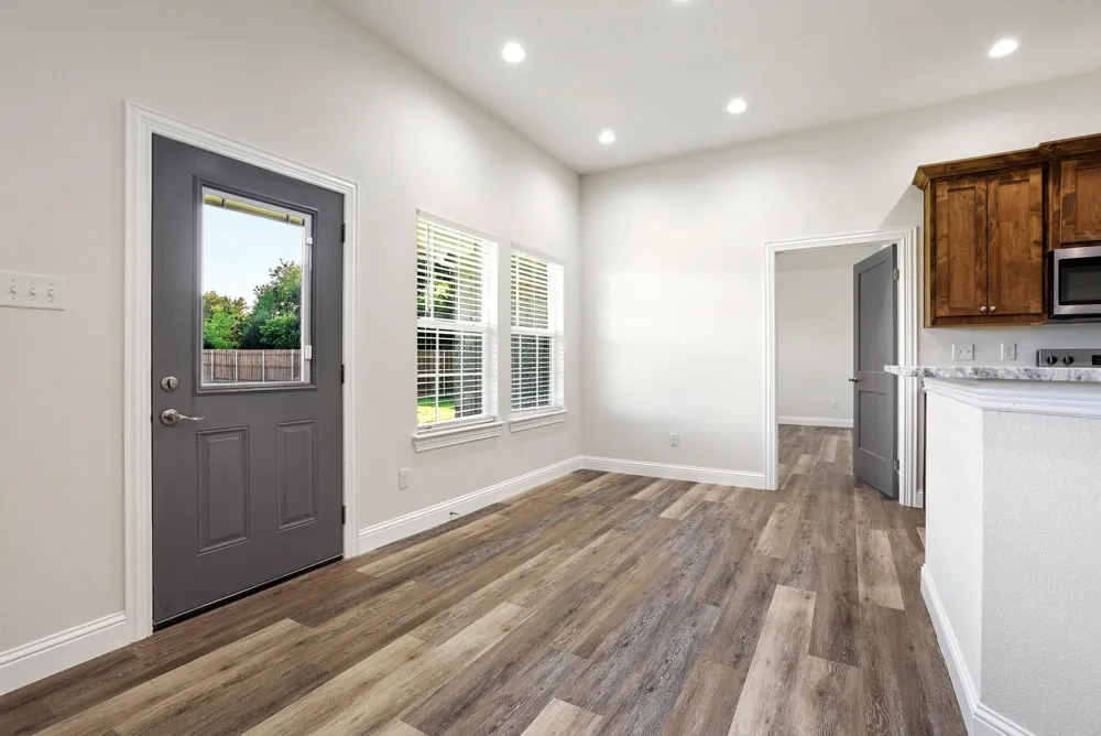 903 W Cardinal Street Ector, TX 75439