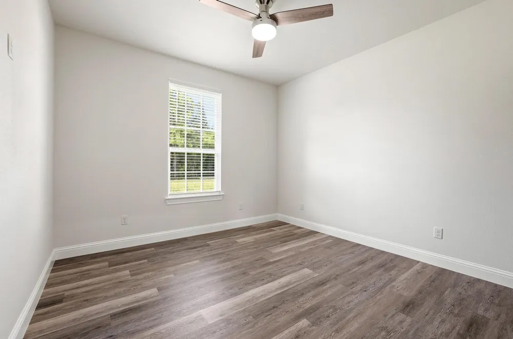 903 W Cardinal Street Ector, TX 75439