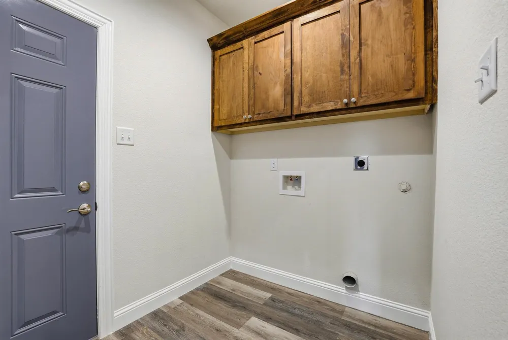 903 W Cardinal Street Ector, TX 75439