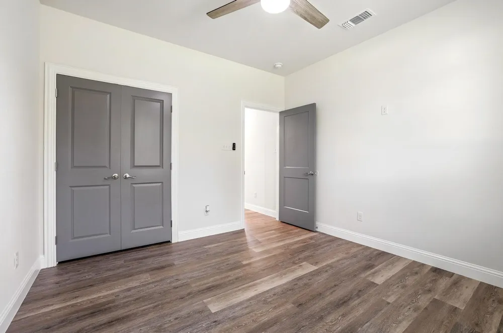 903 W Cardinal Street Ector, TX 75439
