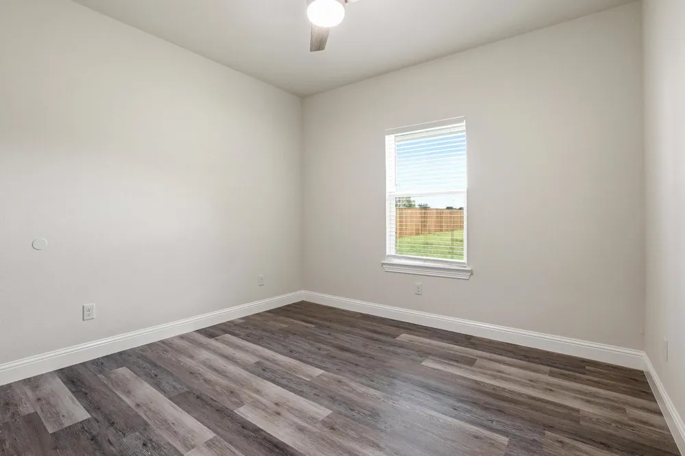 903 W Cardinal Street Ector, TX 75439