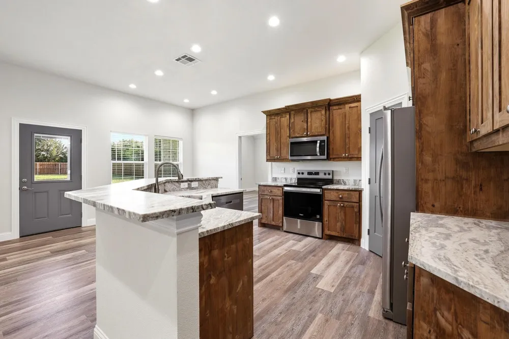 903 W Cardinal Street Ector, TX 75439