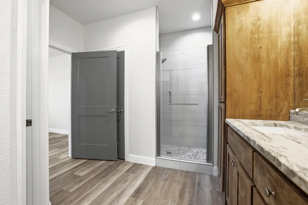 903 W Cardinal Street Ector, TX 75439