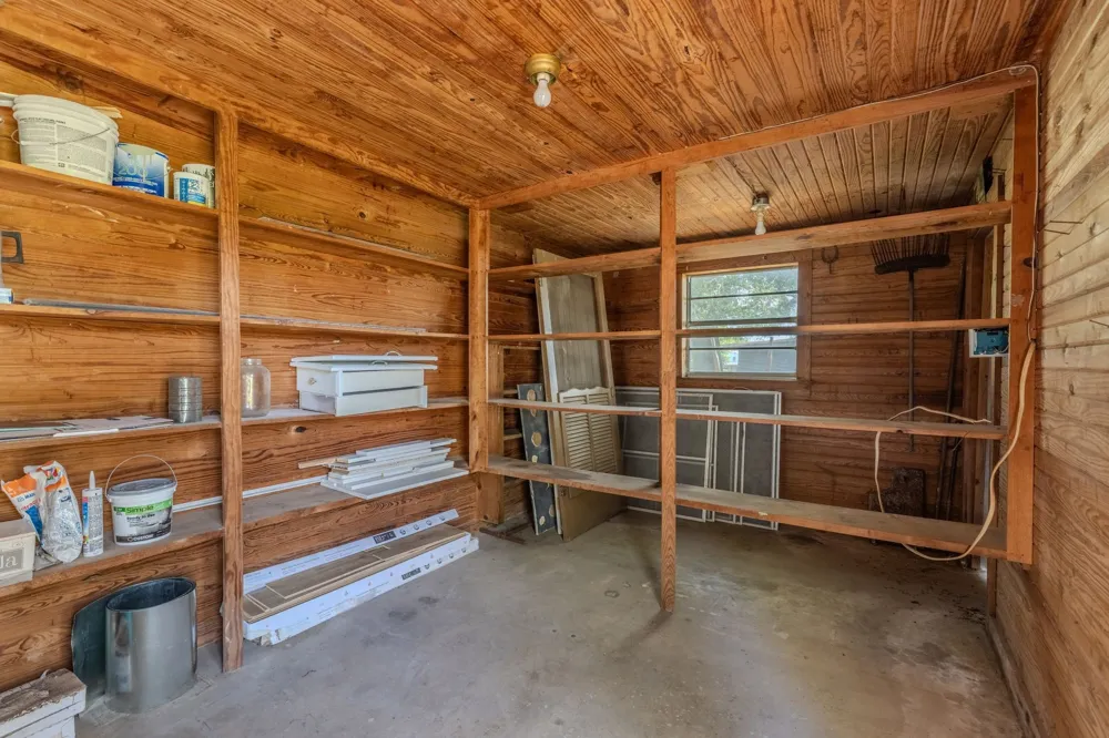 1100 Rs County Road 3150 Emory, TX 75440