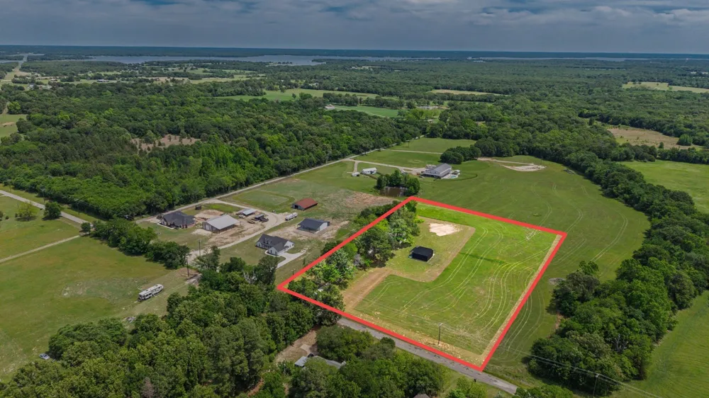 1100 Rs County Road 3150 Emory, TX 75440