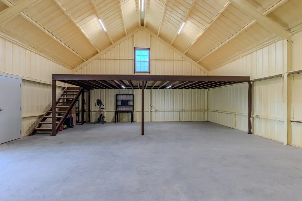 1100 Rs County Road 3150 Emory, TX 75440