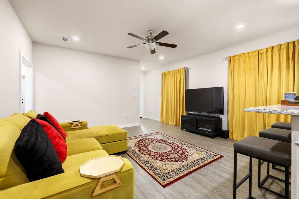 1512 Kennedy Street Bonham, TX 75418