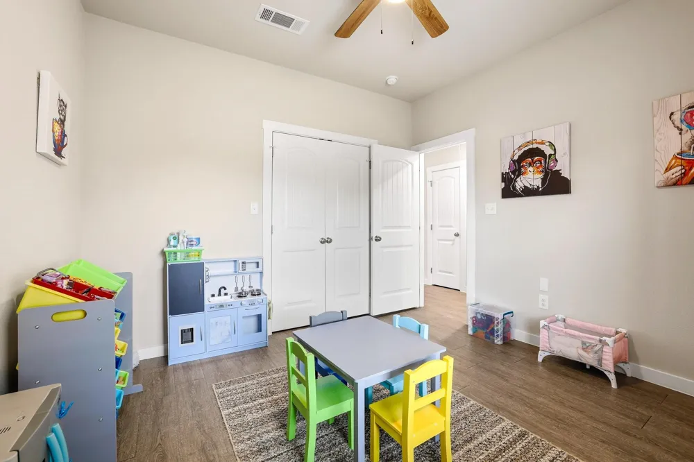 1512 Kennedy Street Bonham, TX 75418