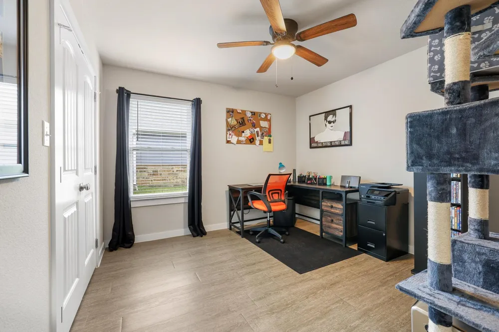 1512 Kennedy Street Bonham, TX 75418