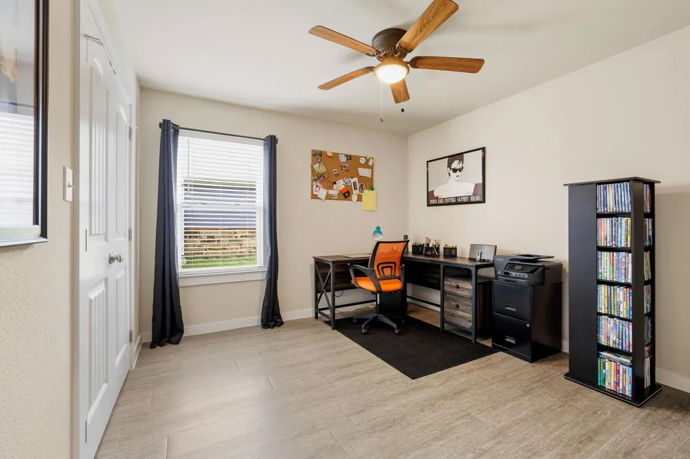 1512 Kennedy Street Bonham, TX 75418