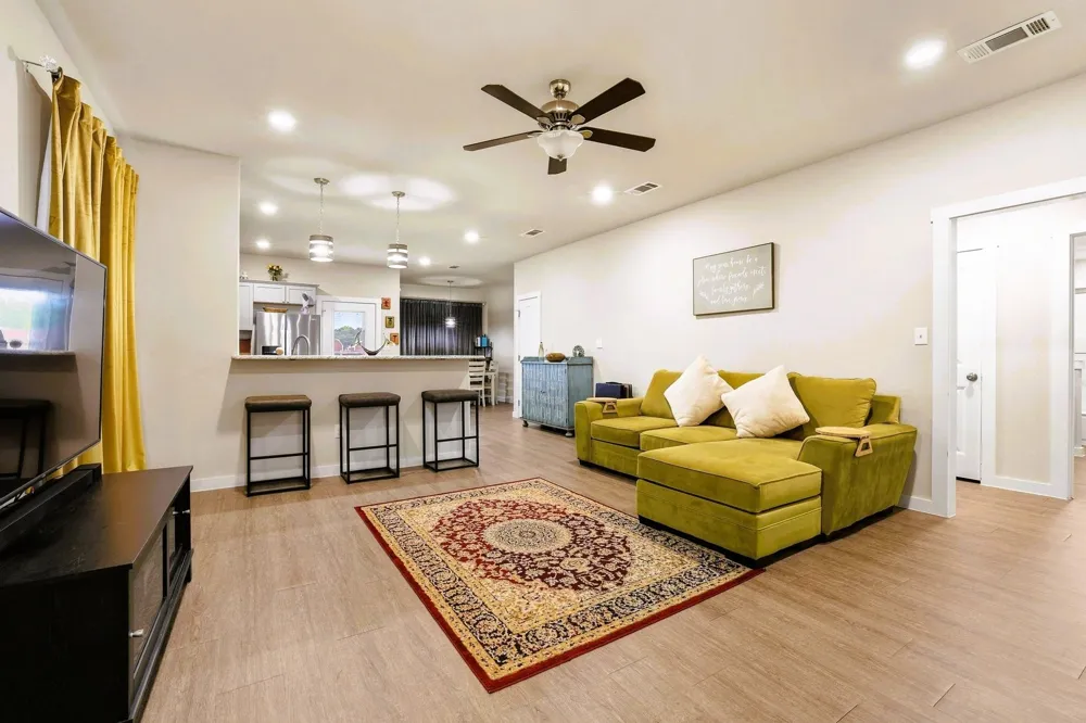 1512 Kennedy Street Bonham, TX 75418