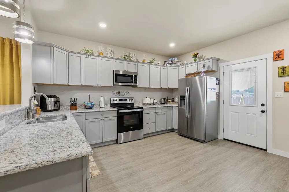 1512 Kennedy Street Bonham, TX 75418