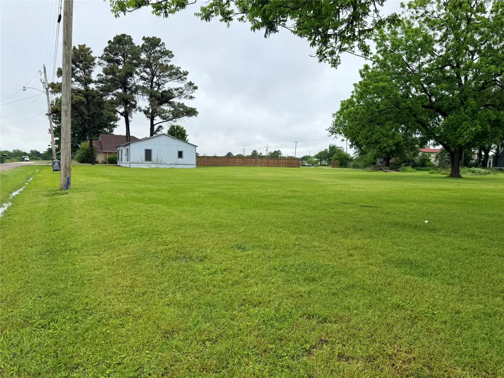 208 S Porch Street Tioga, TX 76271