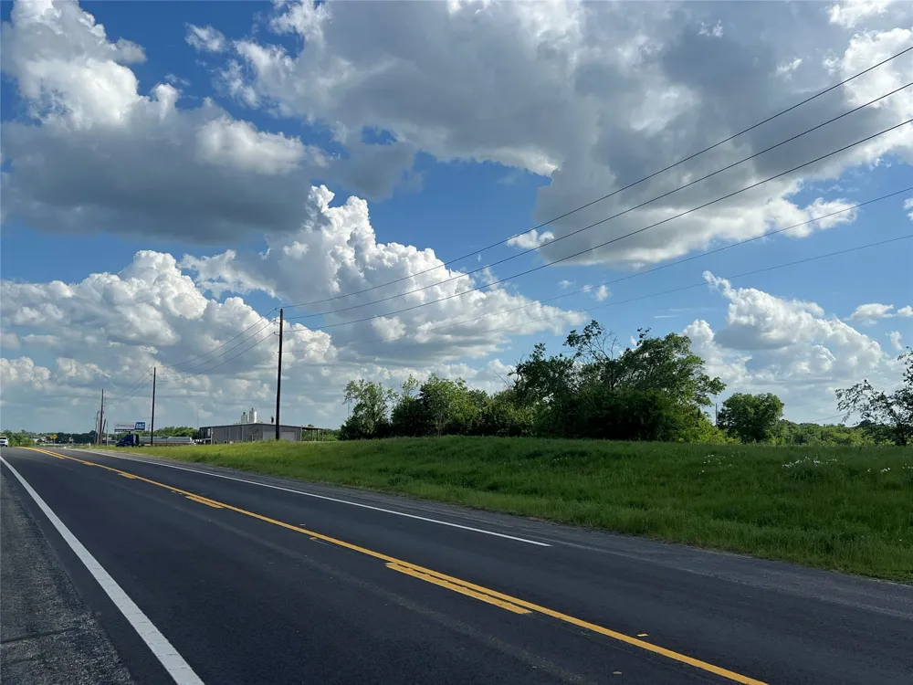 E Loop 301 Sulphur Springs, TX 75482