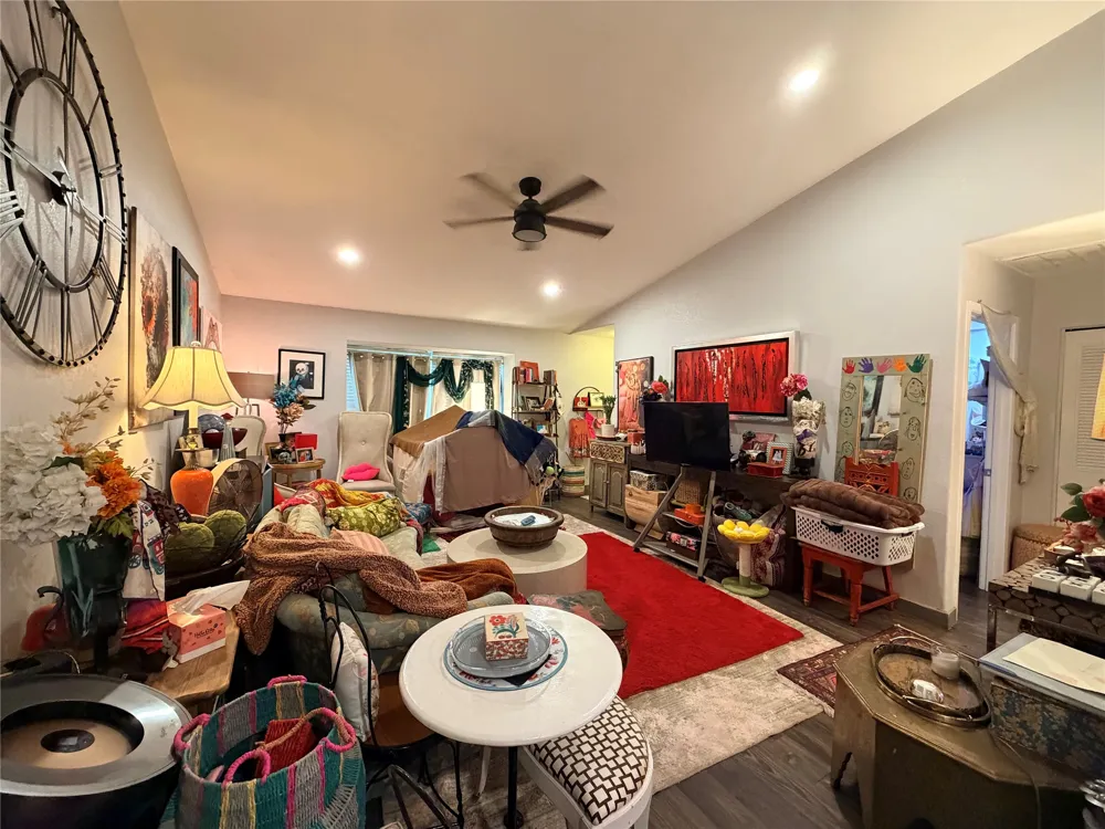 13611 Flagstone Lane Dallas, TX 75240