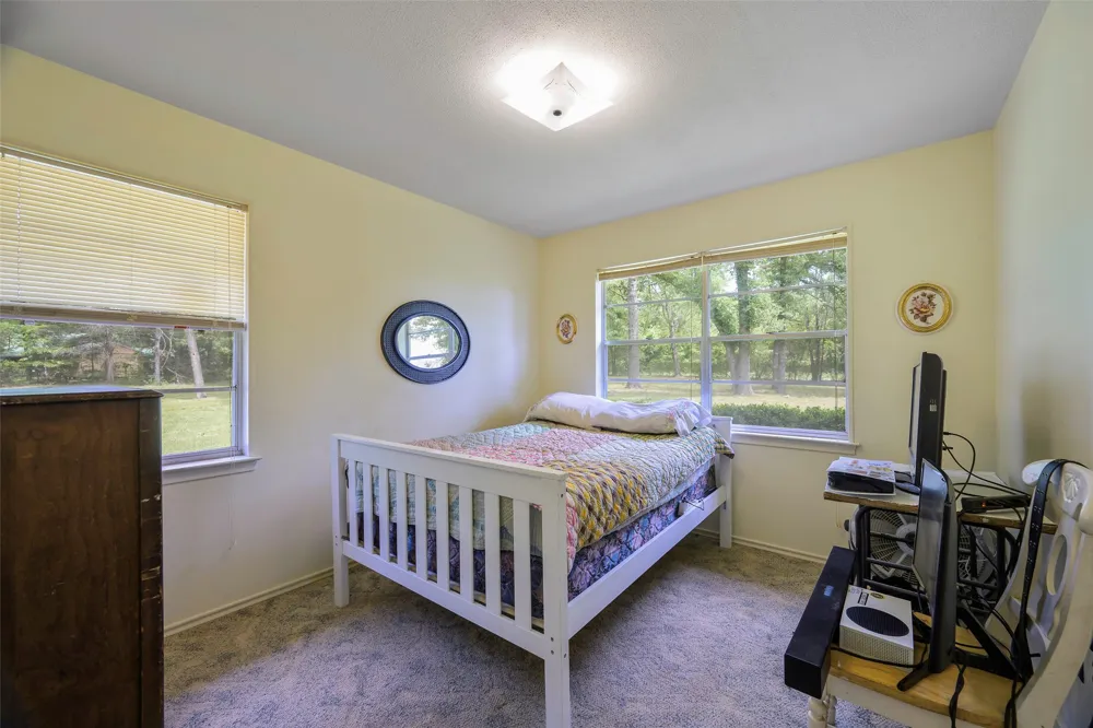 1113 W Will White Road Kemp, TX 75143