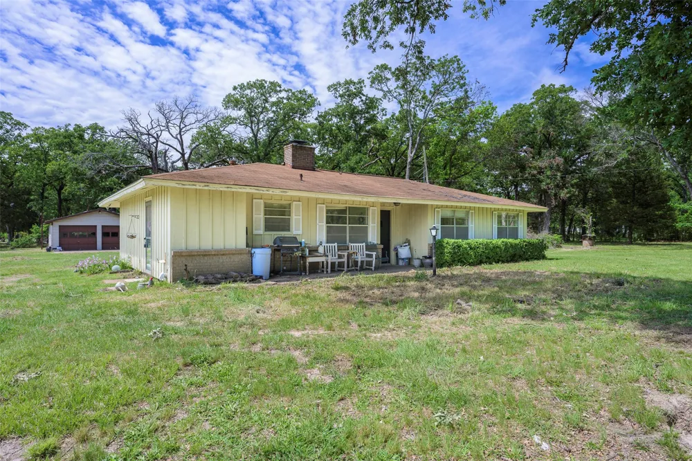 1113 W Will White Road Kemp, TX 75143