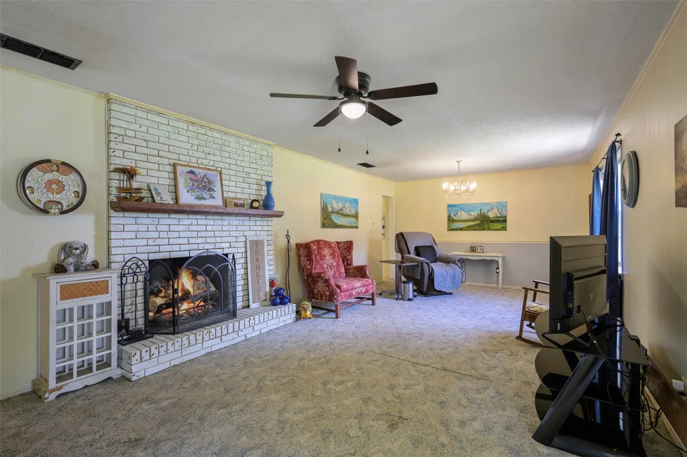 1113 W Will White Road Kemp, TX 75143