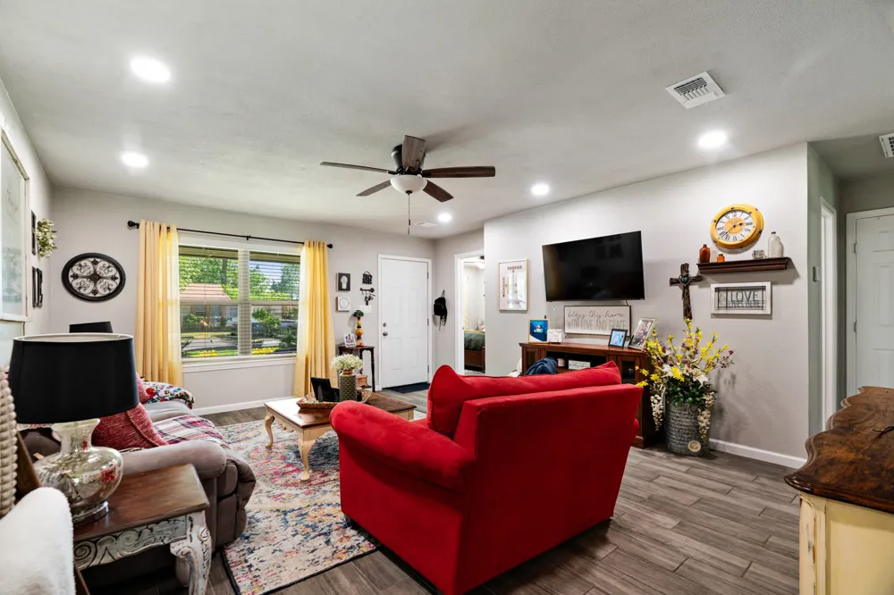 240 Elizabeth Lane Blossom, TX 75416
