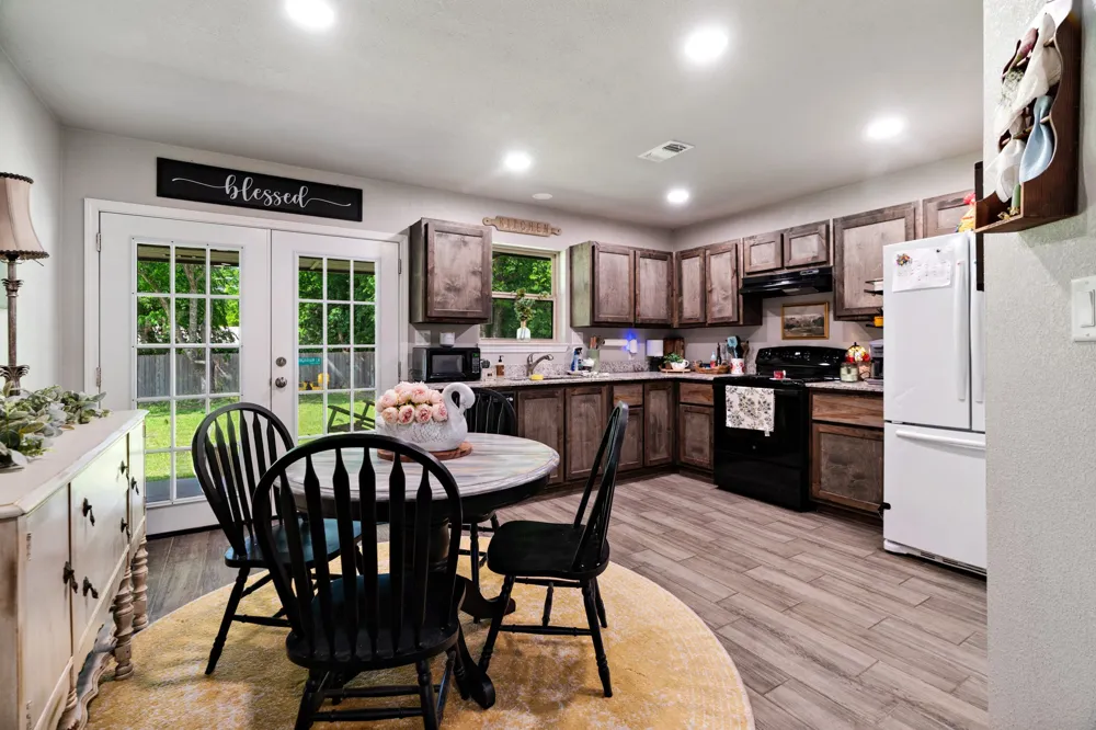 240 Elizabeth Lane Blossom, TX 75416