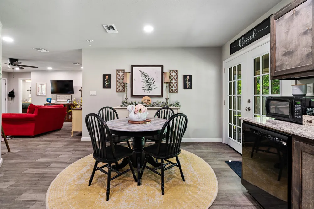 240 Elizabeth Lane Blossom, TX 75416
