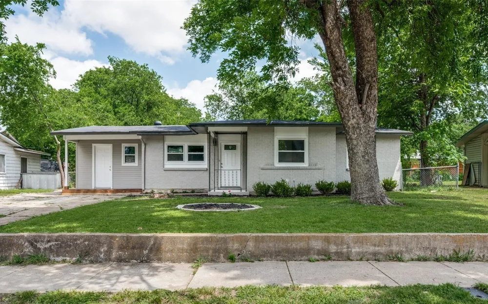 1413 Lackland Street Arlington, TX 76010