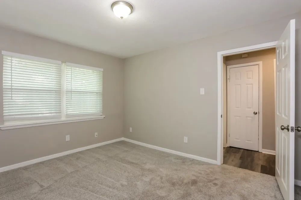 7347 Maringo Drive Dallas, TX 75227