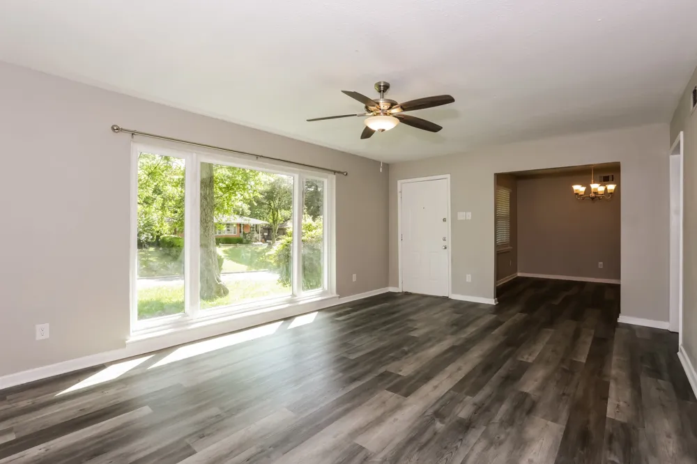 7347 Maringo Drive Dallas, TX 75227