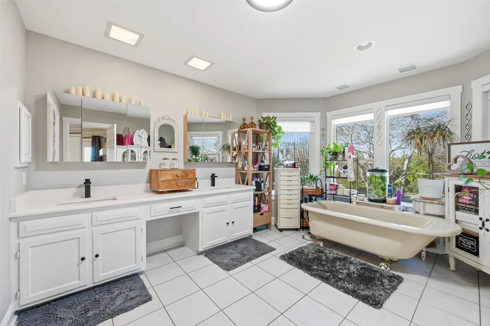 438 Johnson Lane Ovilla, TX 75154