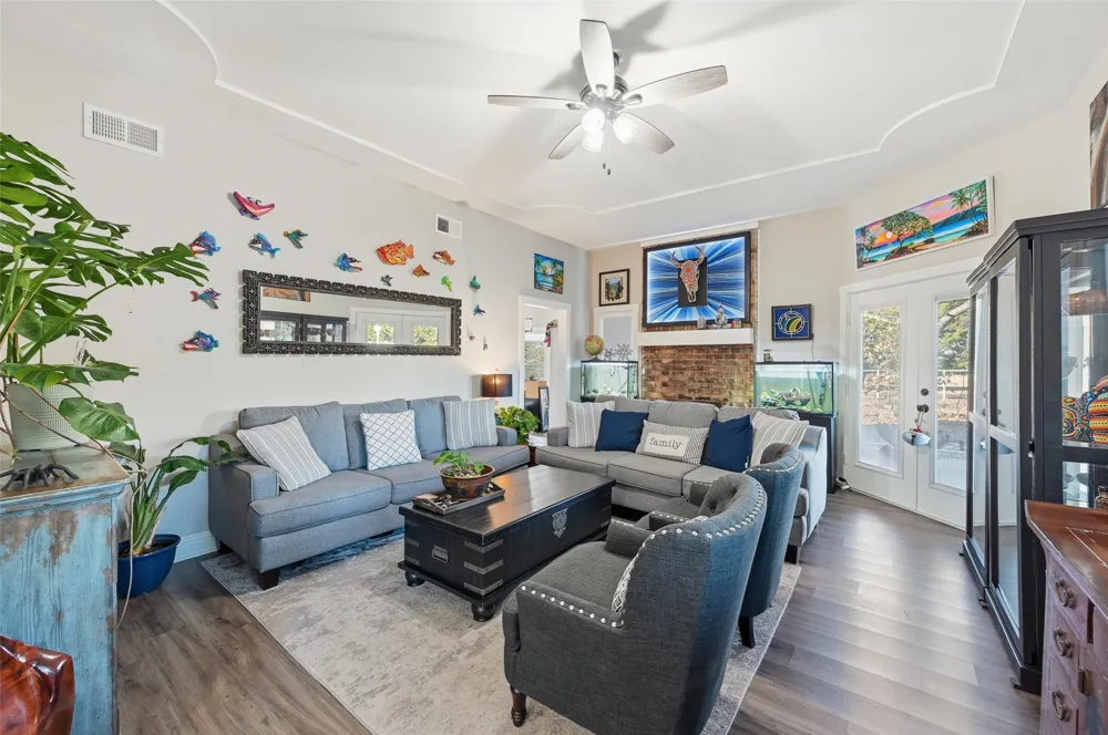 438 Johnson Lane Ovilla, TX 75154