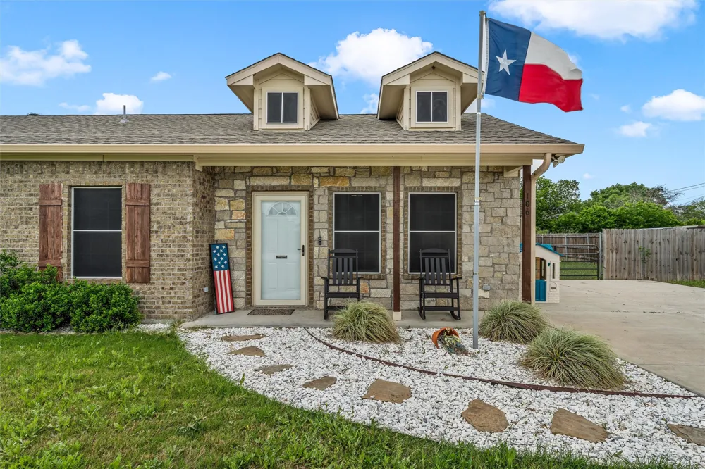 106 Moore Street Itasca, TX 76055