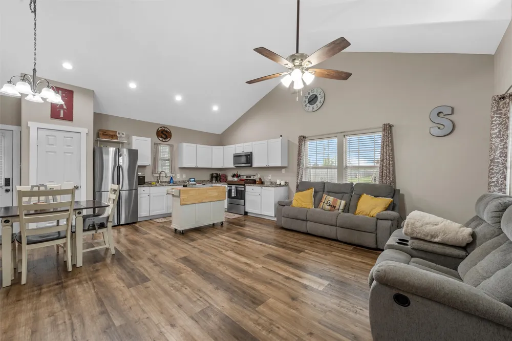 106 Moore Street Itasca, TX 76055