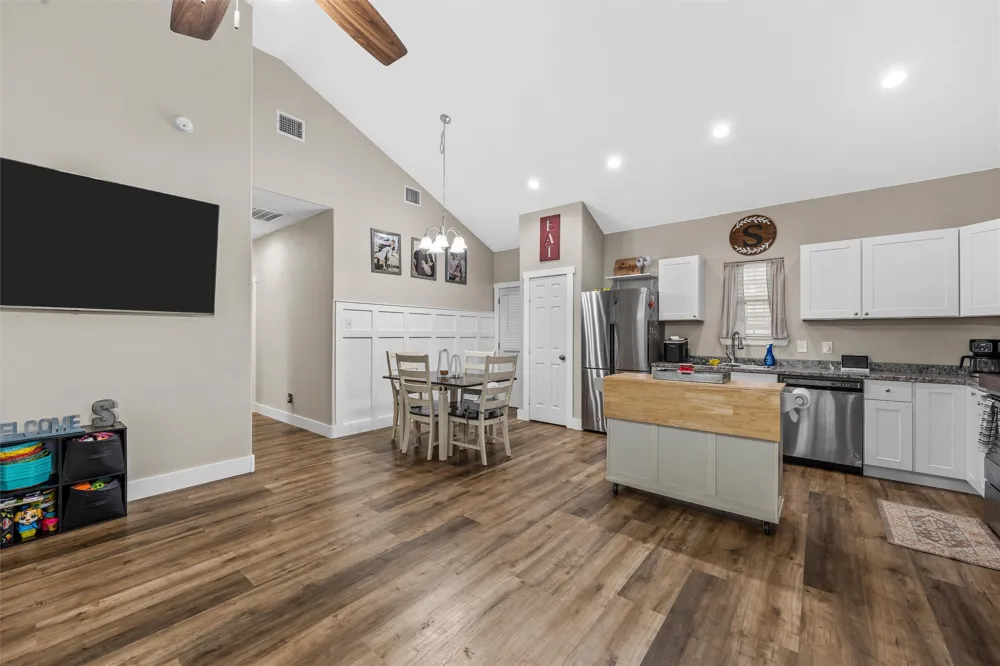 106 Moore Street Itasca, TX 76055