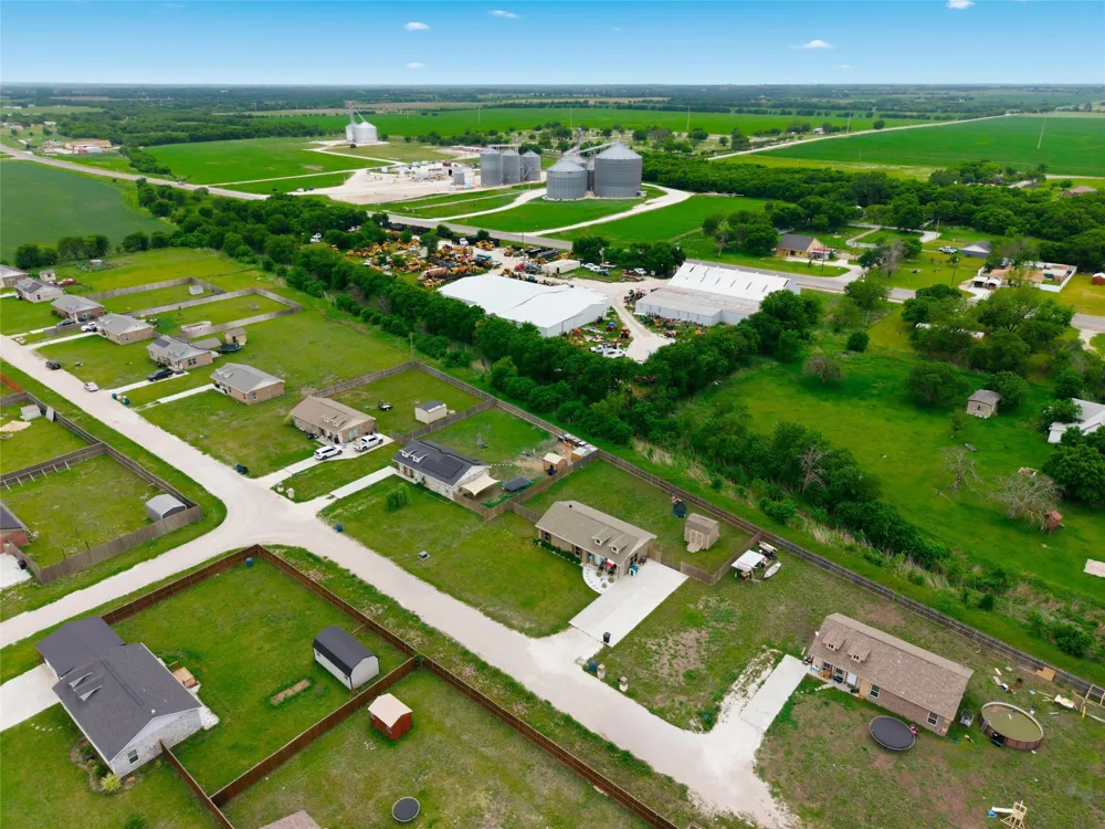 106 Moore Street Itasca, TX 76055