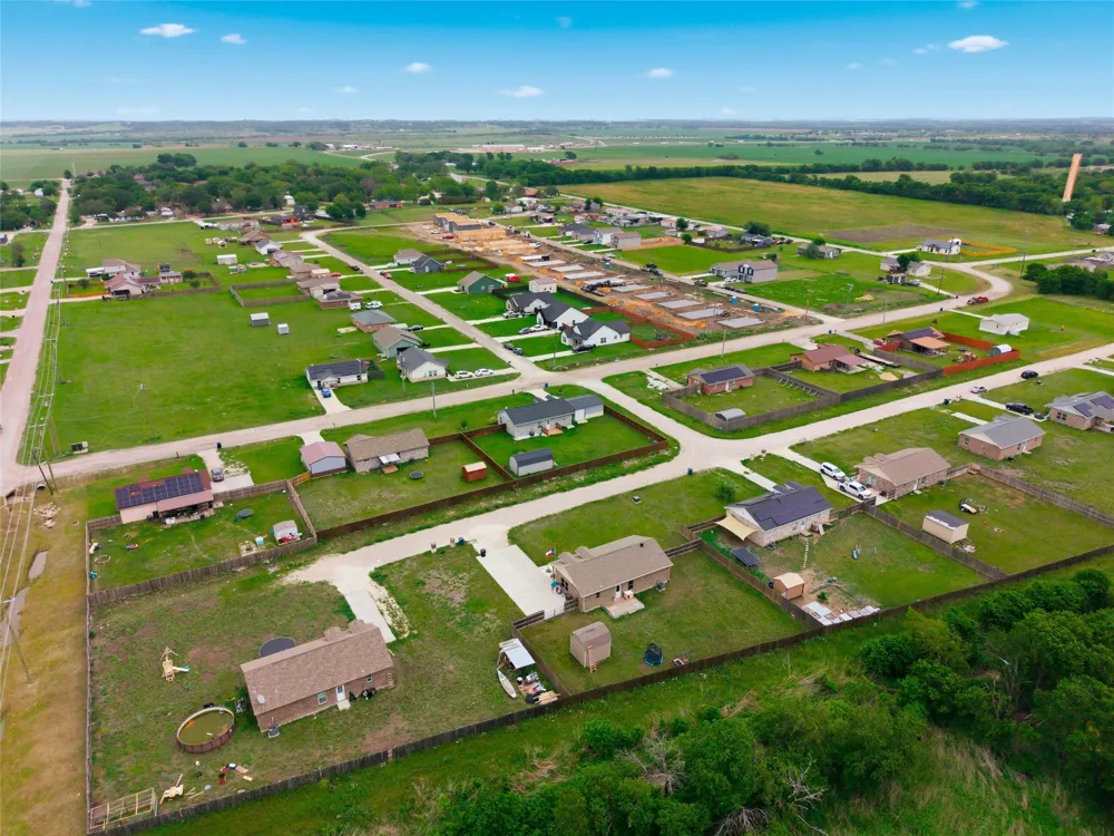 106 Moore Street Itasca, TX 76055