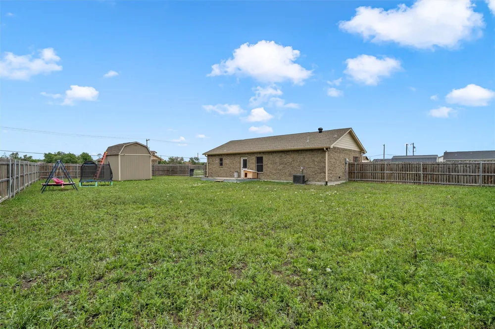 106 Moore Street Itasca, TX 76055