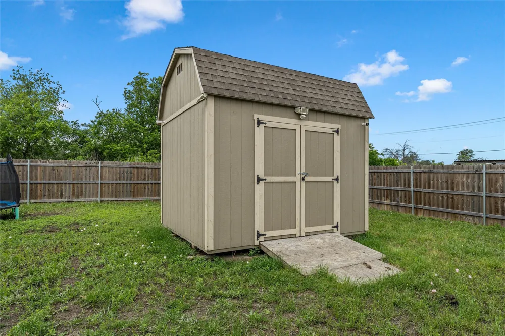 106 Moore Street Itasca, TX 76055