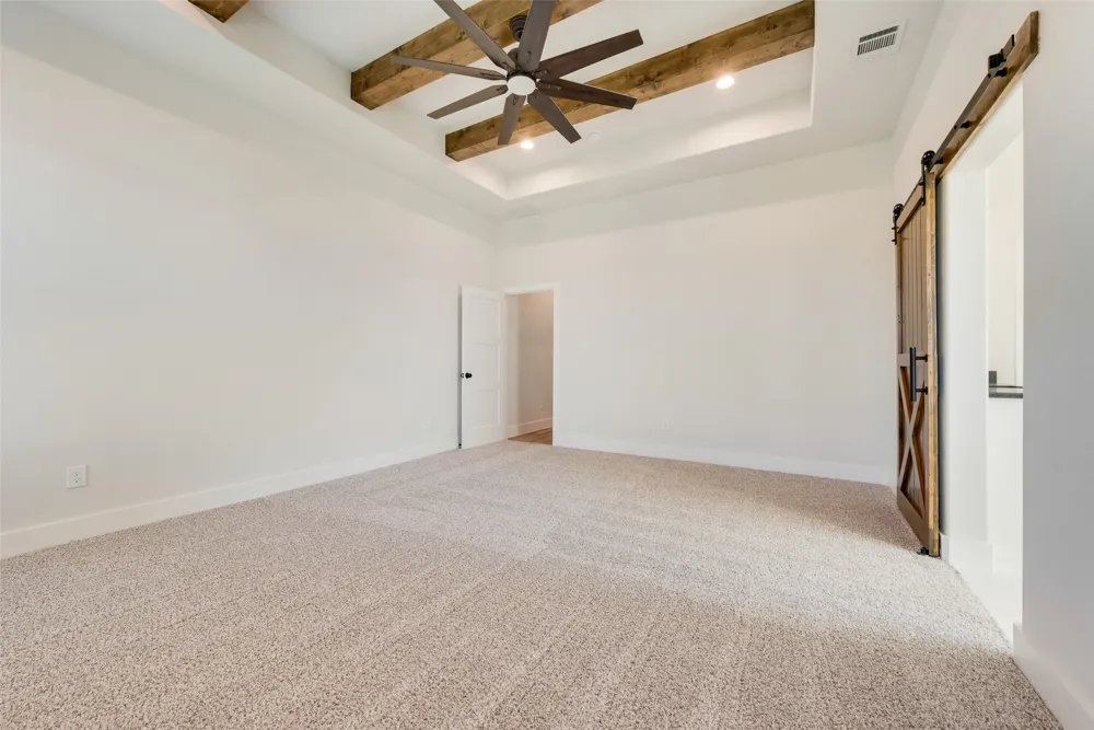153 Dove Landing Valley View, TX 76272