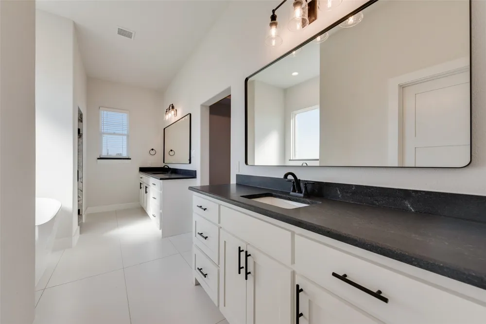 153 Dove Landing Valley View, TX 76272