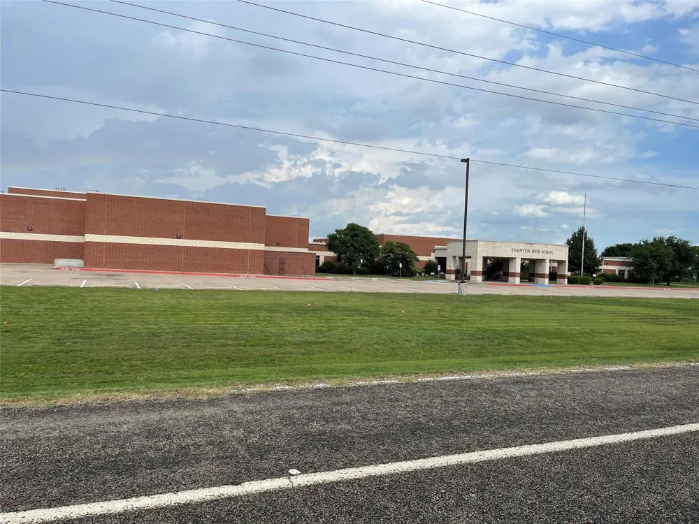 113 Judah Court Trenton, TX 75490