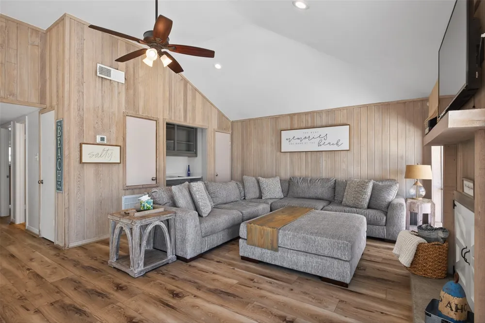 4214 Ghost Crab Lane Galveston, TX 77554