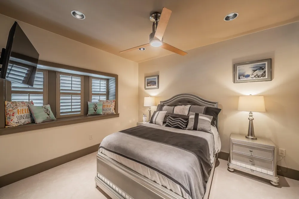 6350 Oriole Drive Dallas, TX 75209