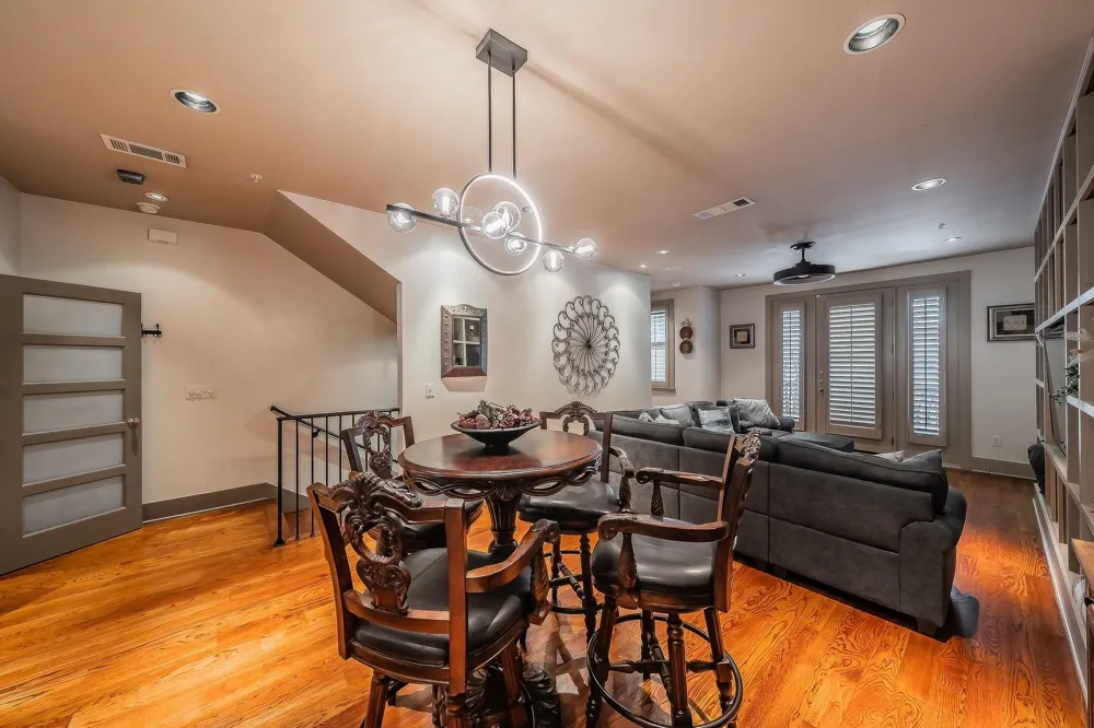 6350 Oriole Drive Dallas, TX 75209